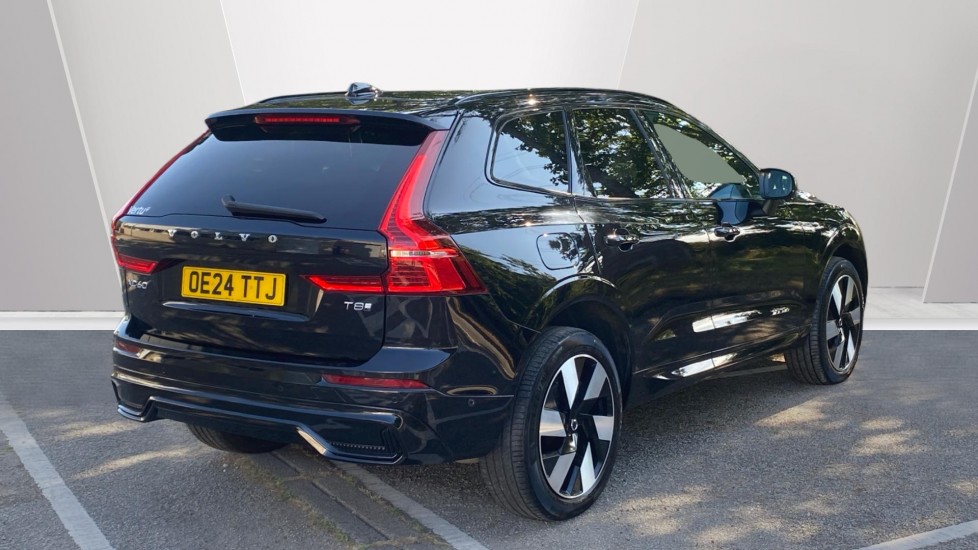 Volvo XC60 2.0 T8 [455] PHEV Ultra Dark 5dr AWD Geartronic Estate - Image 2