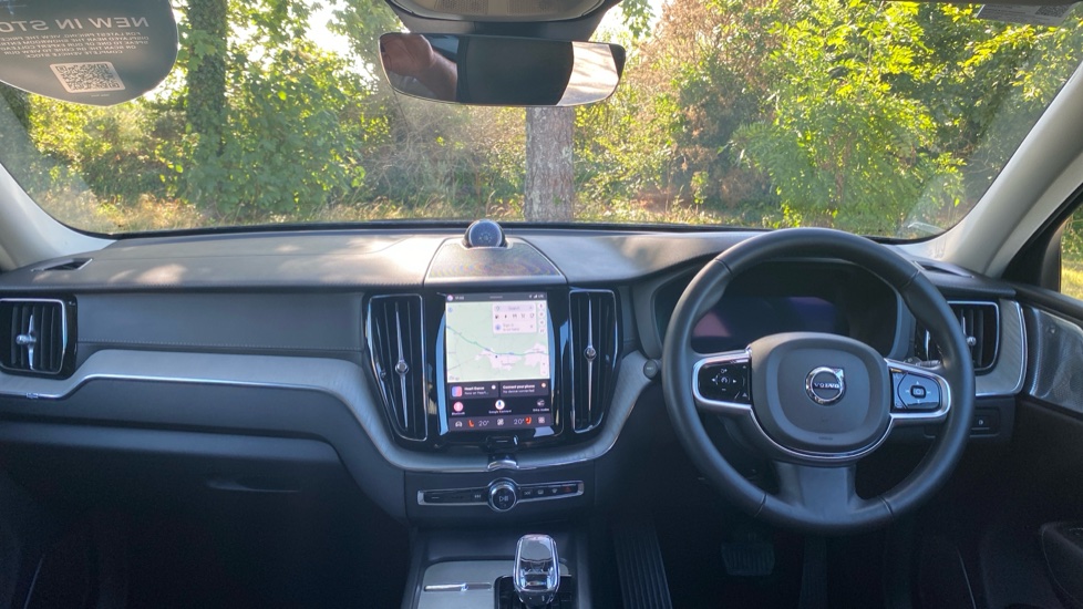 Volvo XC60 2.0 T8 [455] PHEV Ultra Dark 5dr AWD Geartronic Estate - Image 5