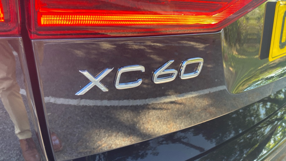 Volvo XC60 2.0 T8 [455] PHEV Ultra Dark 5dr AWD Geartronic Estate - Image 47