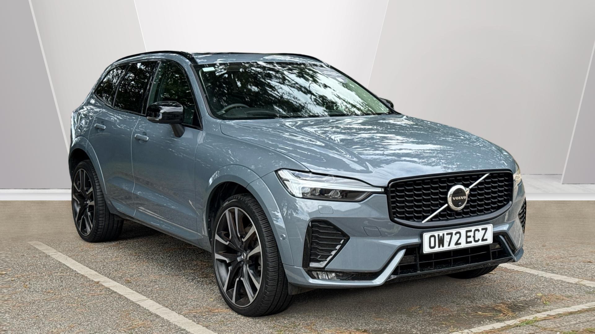 Volvo XC60 listing photo