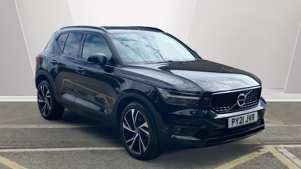 Volvo XC40 2.0 B4P R DESIGN Pro 5dr Auto Petrol Estate - Image 1