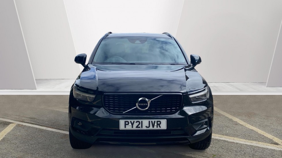 Volvo XC40 2.0 B4P R DESIGN Pro 5dr Auto Petrol Estate - Image 8