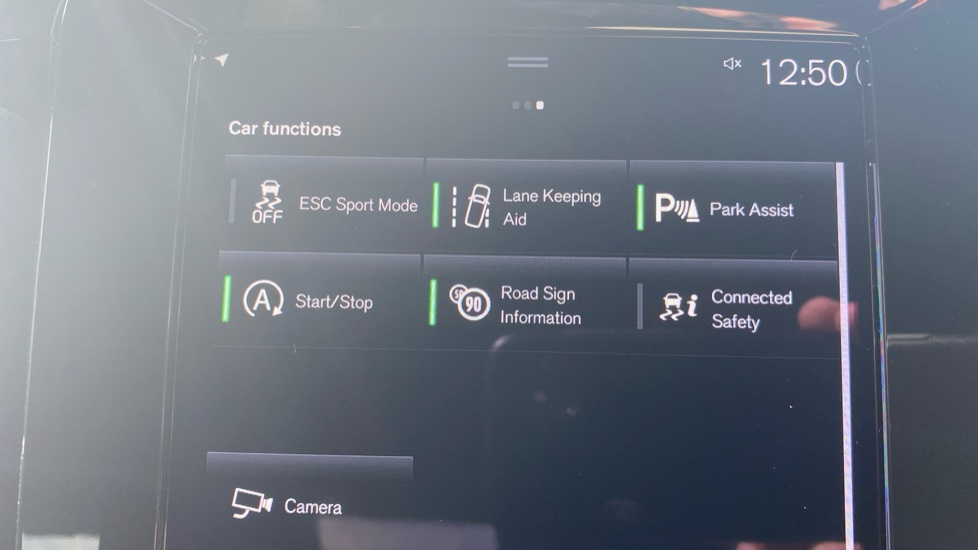 Volvo XC40 2.0 B4P R DESIGN Pro 5dr Auto Petrol Estate - Image 36