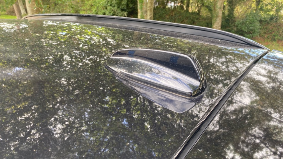 Volvo XC40 2.0 B4P R DESIGN Pro 5dr Auto Petrol Estate - Image 45
