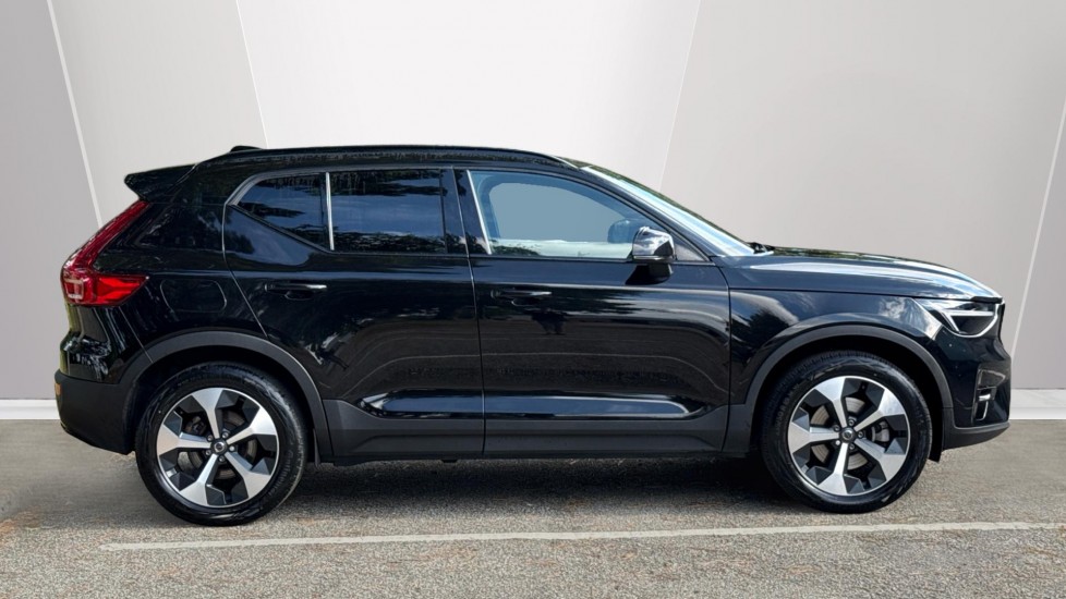 Volvo XC40 2.0 B3P Plus Dark 5dr Auto Petrol Estate - Image 3