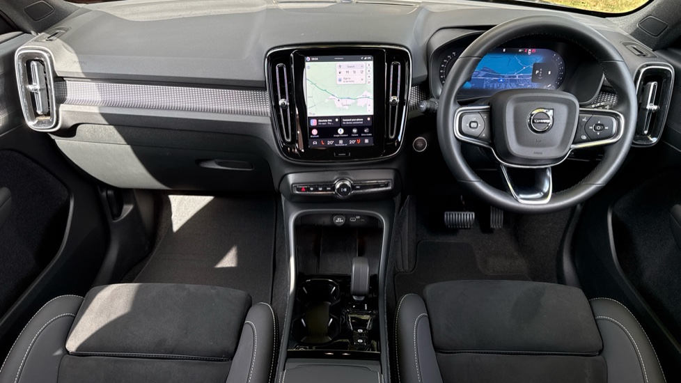 Volvo XC40 2.0 B3P Plus Dark 5dr Auto Petrol Estate - Image 5