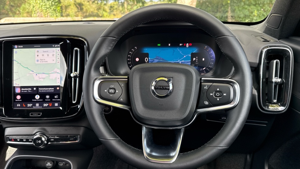 Volvo XC40 2.0 B3P Plus Dark 5dr Auto Petrol Estate - Image 10