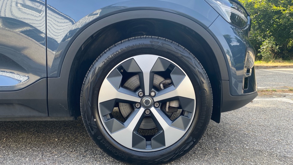 Volvo XC40 2.0 B3P Plus Dark 5dr Auto Petrol Estate - Image 9