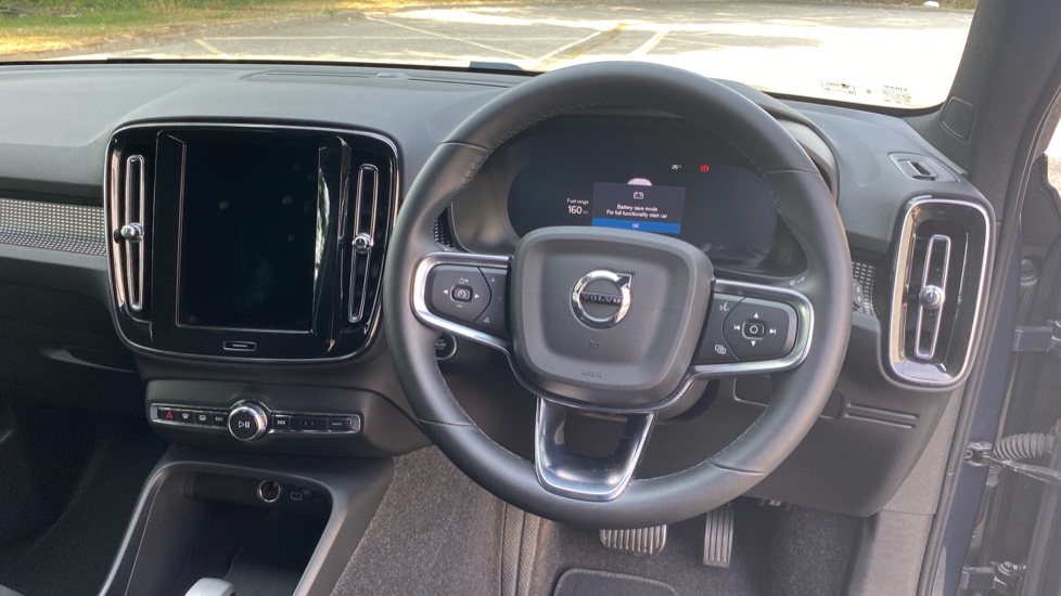 Volvo XC40 2.0 B3P Plus Dark 5dr Auto Petrol Estate - Image 10