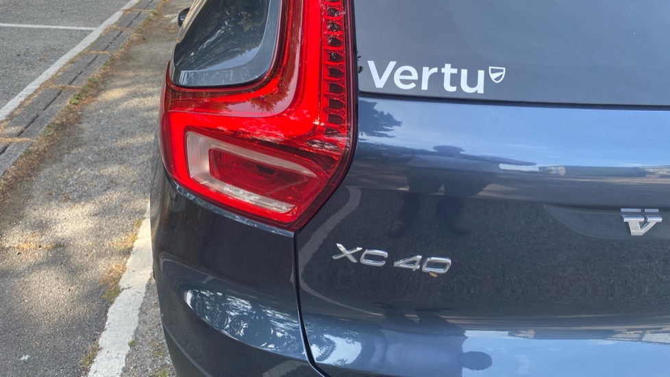 Volvo XC40 2.0 B3P Plus Dark 5dr Auto Petrol Estate - Image 46