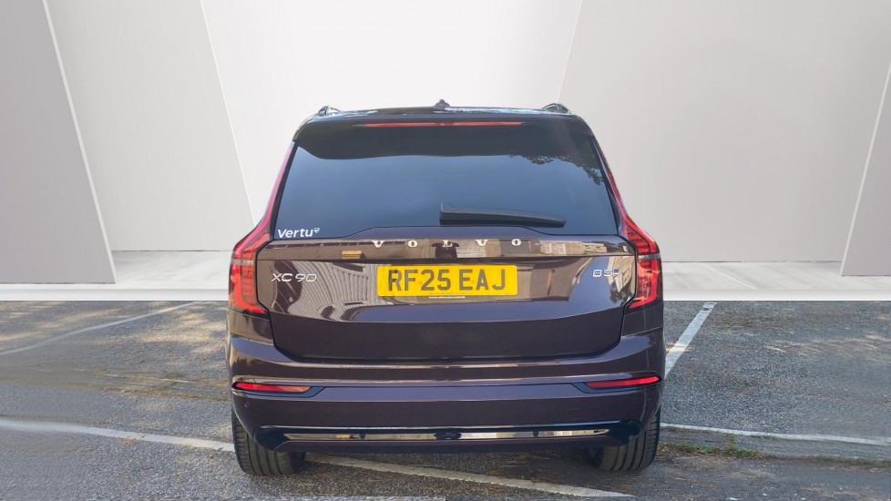 Volvo XC90 2.0 B5P Ultra Dark 5dr AWD Geartronic Petrol Estate - Image 7