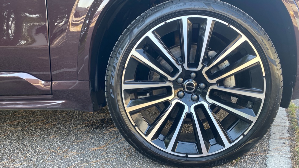 Volvo XC90 2.0 B5P Ultra Dark 5dr AWD Geartronic Petrol Estate - Image 9