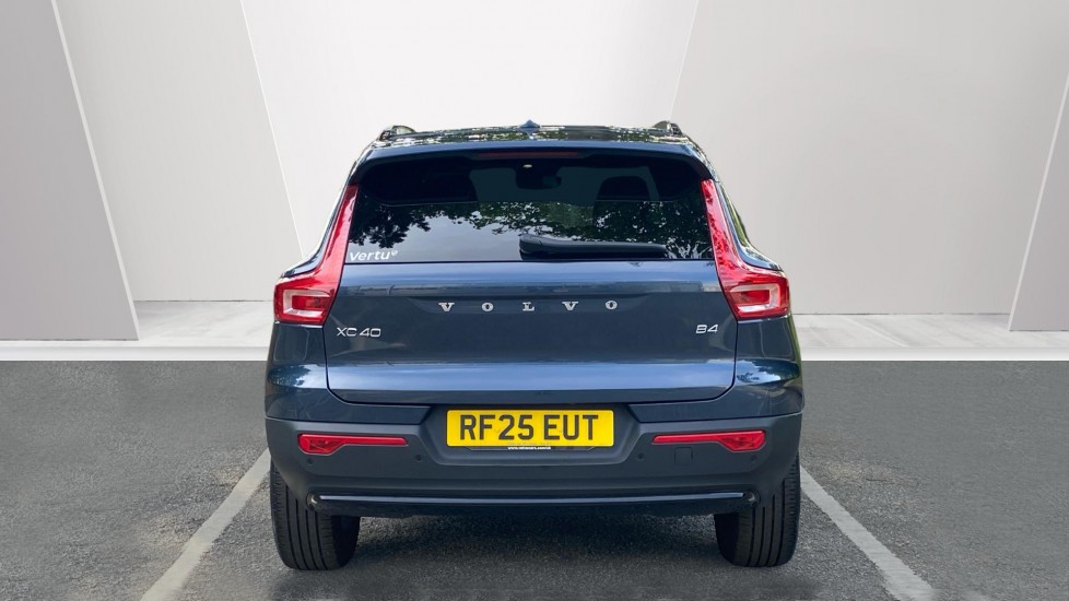 Volvo XC40 2.0 B4P Plus Dark 5dr Auto Petrol Estate - Image 7