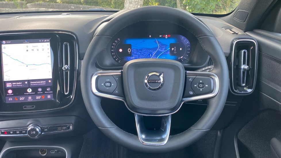 Volvo XC40 2.0 B4P Plus Dark 5dr Auto Petrol Estate - Image 10