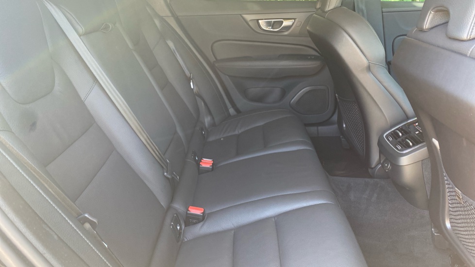 Volvo V60 2.0 B4P Plus Dark 5dr Auto [7 speed] Petrol Estate - Image 6