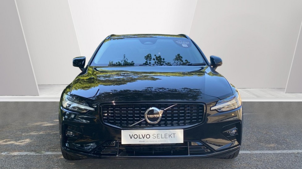 Volvo V60 2.0 B4P Plus Dark 5dr Auto [7 speed] Petrol Estate - Image 8