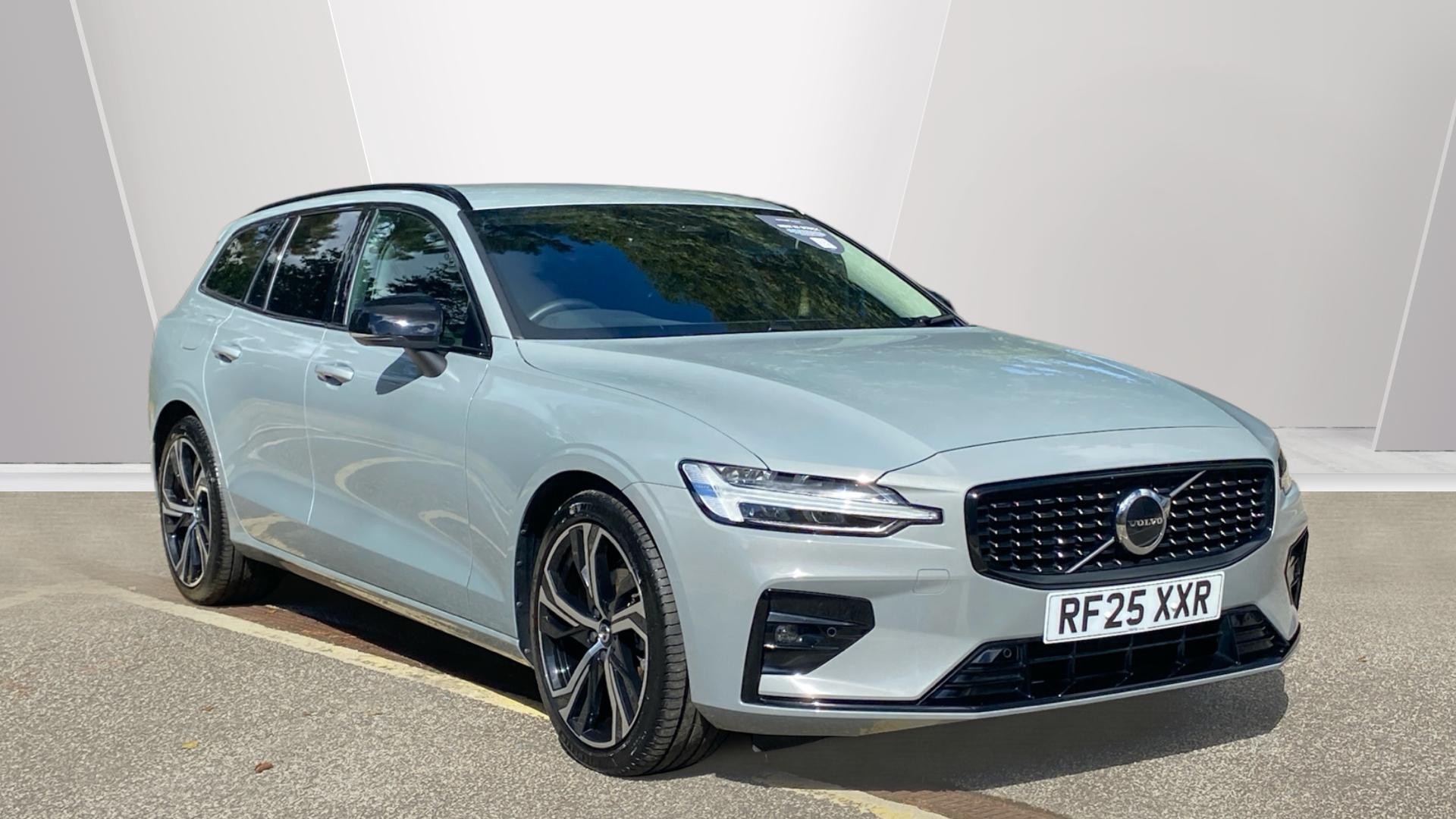 Volvo V60 listing photo