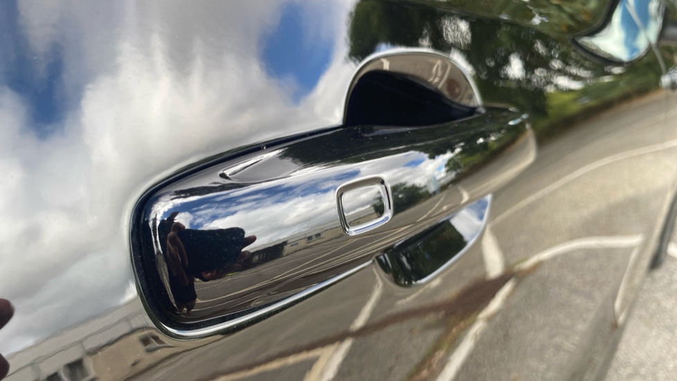 Volvo XC60 2.0 T6 [350] PHEV Plus Dark 5dr AWD Geartronic Estate - Image 36