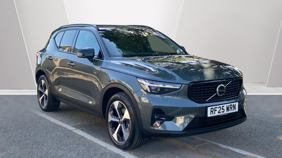 Volvo XC40 2.0 B4P Plus Pro Dark 5dr Auto Petrol Estate - Image 1