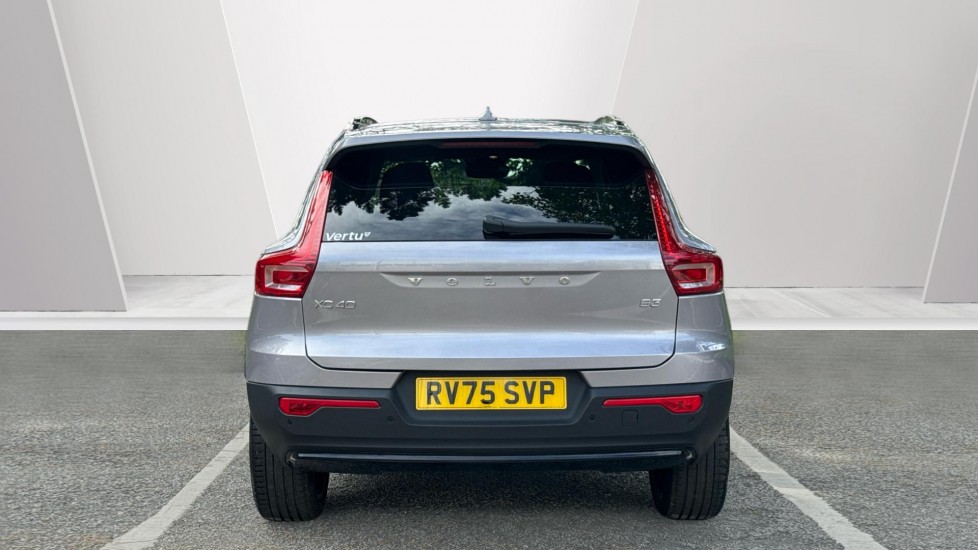Volvo XC40 2.0 B3P Ultra Dark 5dr Auto Petrol Estate - Image 7