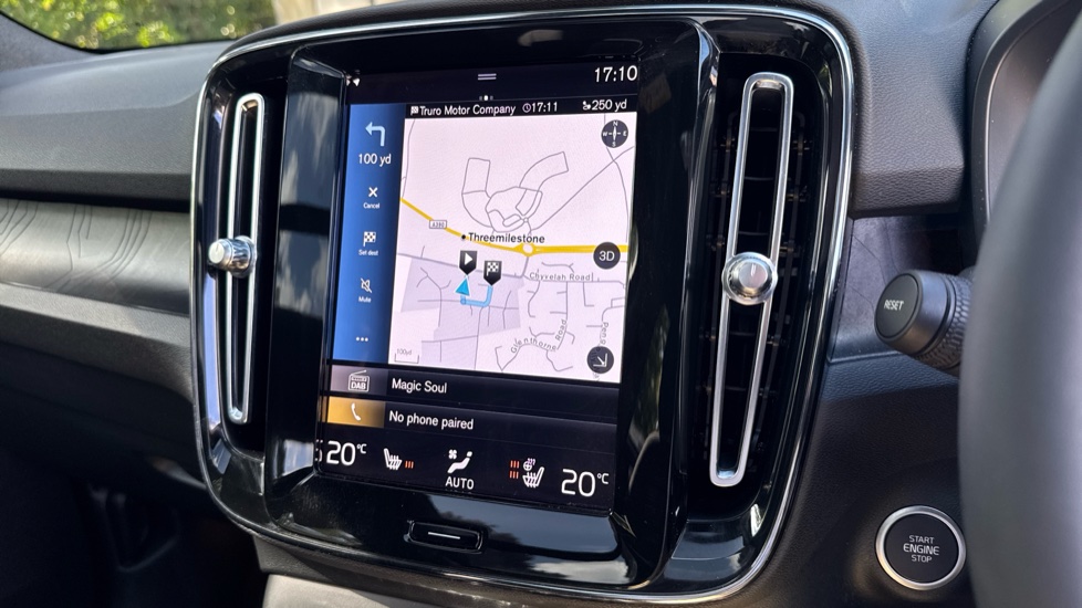 Volvo XC40 1.5 T5 Recharge PHEV Ultimate Dark 5dr Auto Estate - Image 18