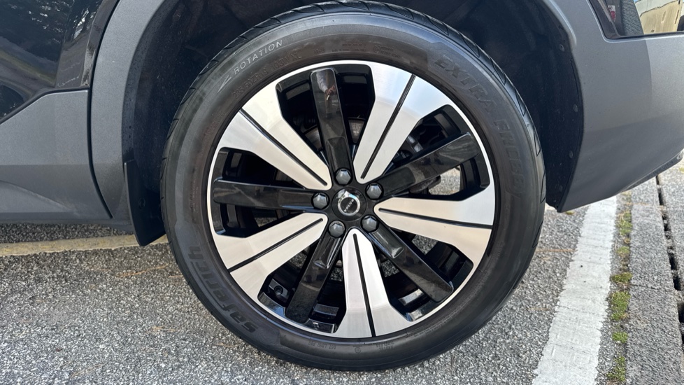 Volvo XC40 1.5 T5 Recharge PHEV Ultimate Dark 5dr Auto Estate - Image 39