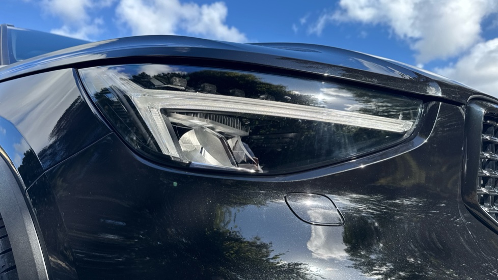 Volvo XC40 1.5 T5 Recharge PHEV Ultimate Dark 5dr Auto Estate - Image 43