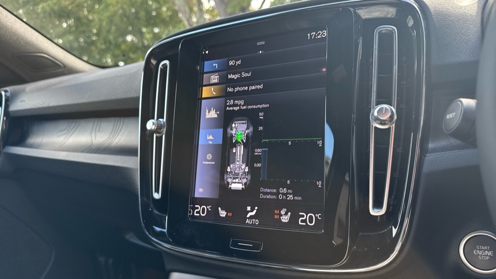 Volvo XC40 1.5 T5 Recharge PHEV Ultimate Dark 5dr Auto Estate - Image 50