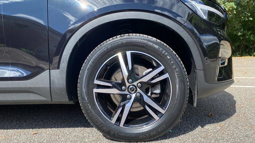 Volvo XC40 2.0 B3P Plus Dark 5dr Auto Petrol Estate - Image 9
