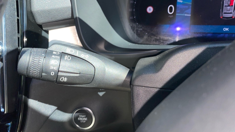 Volvo XC40 2.0 B3P Plus Dark 5dr Auto Petrol Estate - Image 18