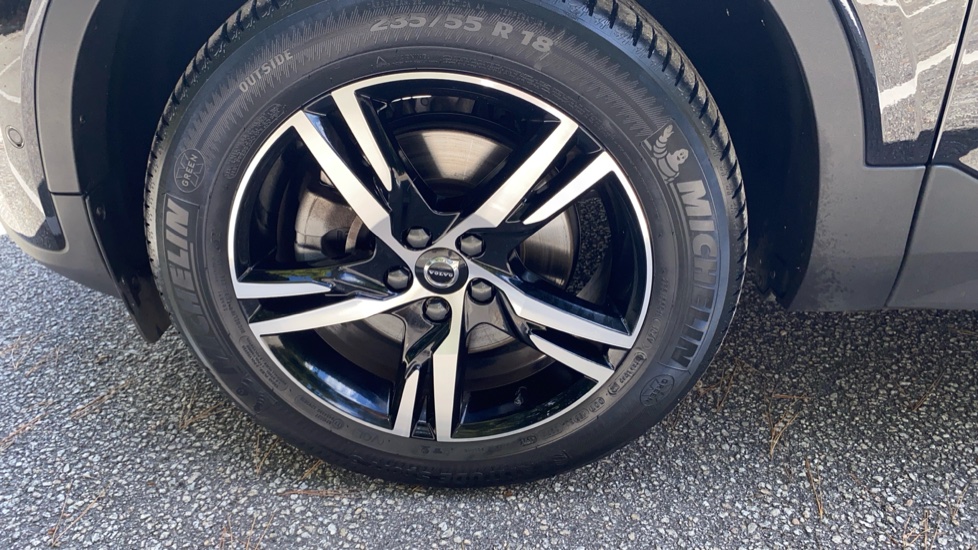 Volvo XC40 2.0 B3P Plus Dark 5dr Auto Petrol Estate - Image 39