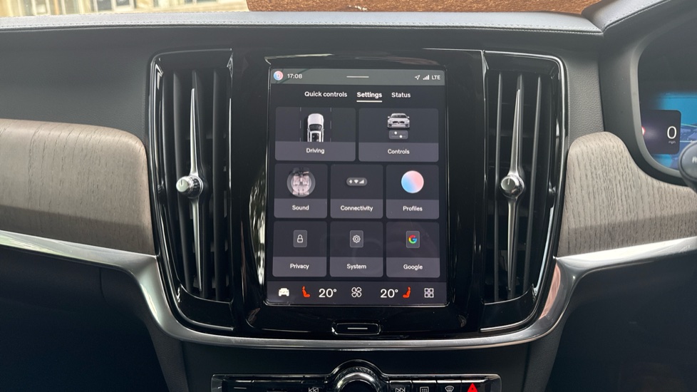 Volvo S90 2.0 T8 Recharge PHEV Inscription 4dr AWD Auto Saloon - Image 17