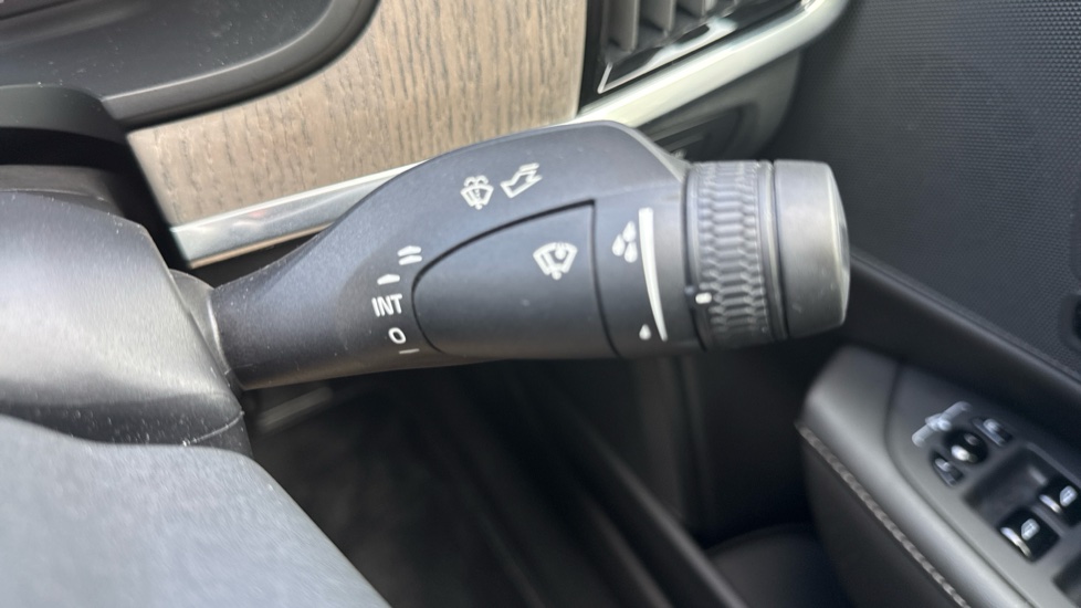 Volvo S90 2.0 T8 Recharge PHEV Inscription 4dr AWD Auto Saloon - Image 22