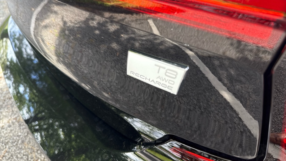 Volvo S90 2.0 T8 Recharge PHEV Inscription 4dr AWD Auto Saloon - Image 38