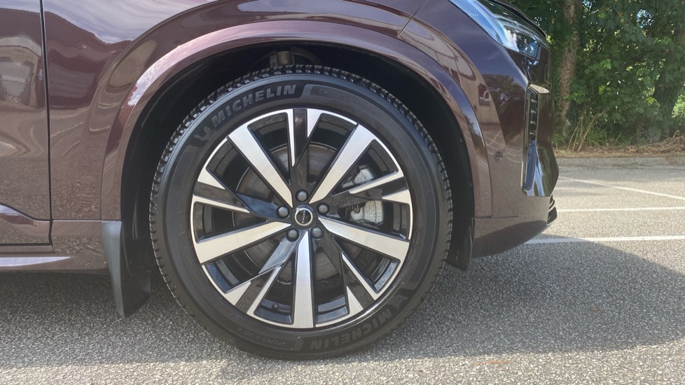 Volvo XC90 2.0 T8 PHEV Plus Dark 5dr AWD Geartronic Estate - Image 9