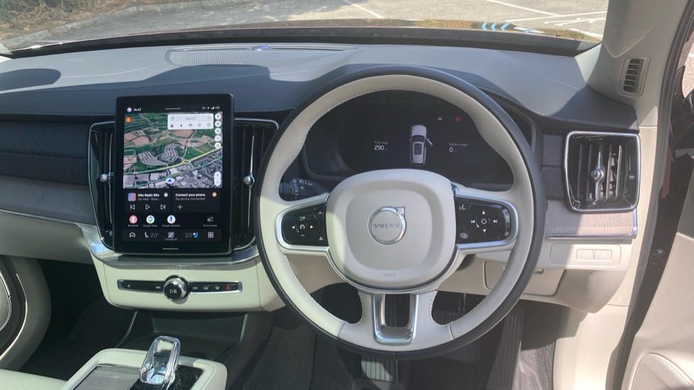 Volvo XC90 2.0 T8 PHEV Plus Dark 5dr AWD Geartronic Estate - Image 10