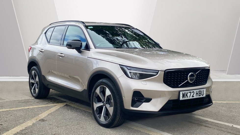 Volvo XC40 2.0 B4P Ultimate Dark 5dr Auto Petrol Estate - Image 1
