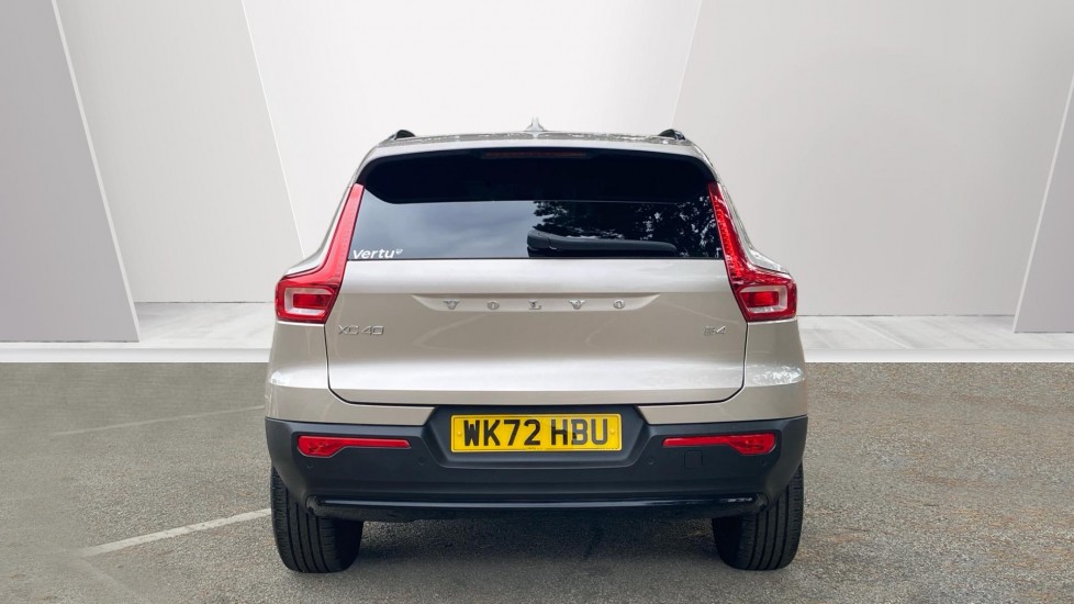Volvo XC40 2.0 B4P Ultimate Dark 5dr Auto Petrol Estate - Image 7