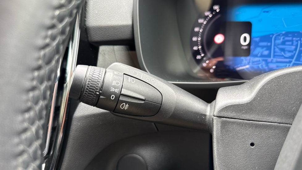 Volvo C40 300kW Recharge Twin Ultimate 78kWh 5dr AWD Auto Electric Estate - Image 19