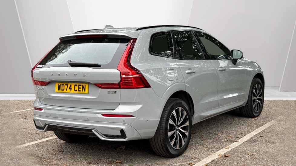 Volvo XC60 2.0 B5P Plus Dark 5dr AWD Geartronic Petrol Estate - Image 2