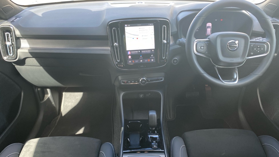 Volvo XC40 2.0 B3P Plus Dark 5dr Auto Petrol Estate - Image 5