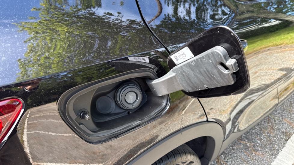 Volvo XC40 2.0 B3P Plus Dark 5dr Auto Petrol Estate - Image 16