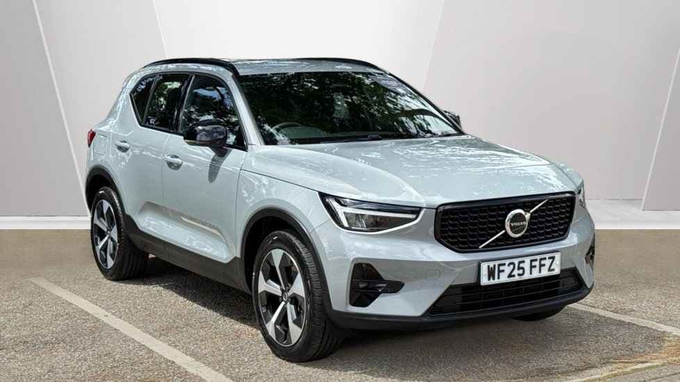 Volvo XC40 2.0 B3P Plus Dark 5dr Auto Petrol Estate - Image 1
