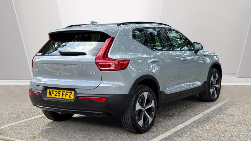 Volvo XC40 2.0 B3P Plus Dark 5dr Auto Petrol Estate - Image 2