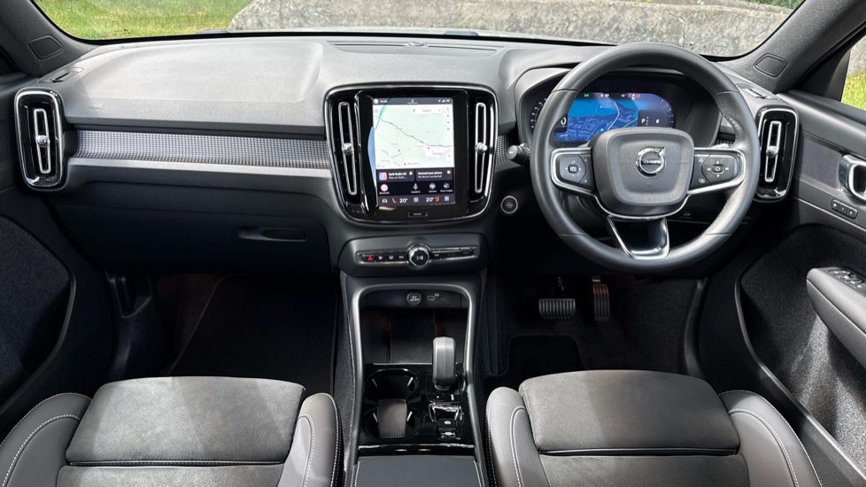 Volvo XC40 2.0 B3P Plus Dark 5dr Auto Petrol Estate - Image 5