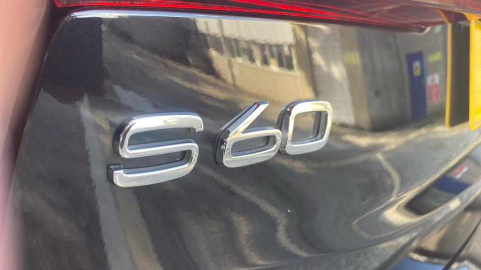 Volvo S60 2.0 B5P R DESIGN 4dr Auto Petrol Saloon - Image 38