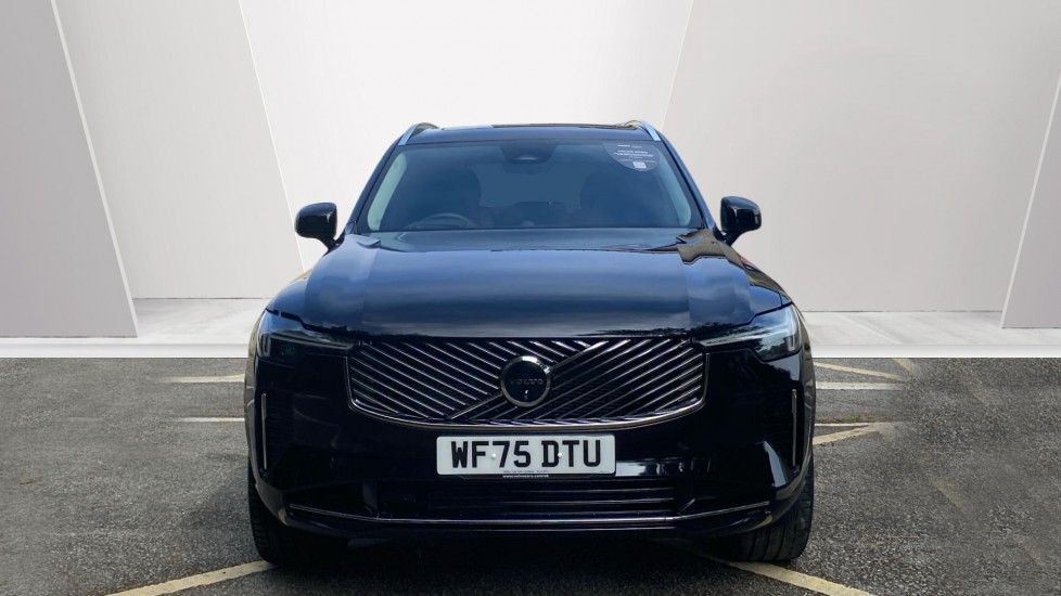 Volvo XC90 2.0 T8 PHEV Ultra Dark 5dr AWD Geartronic Estate - Image 8