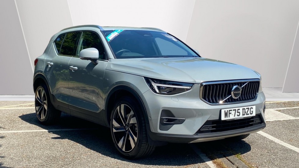 Volvo XC40 2.0 B3P Ultra Dark 5dr Auto Petrol Estate - Image 1