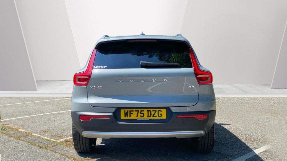 Volvo XC40 2.0 B3P Ultra Dark 5dr Auto Petrol Estate - Image 7