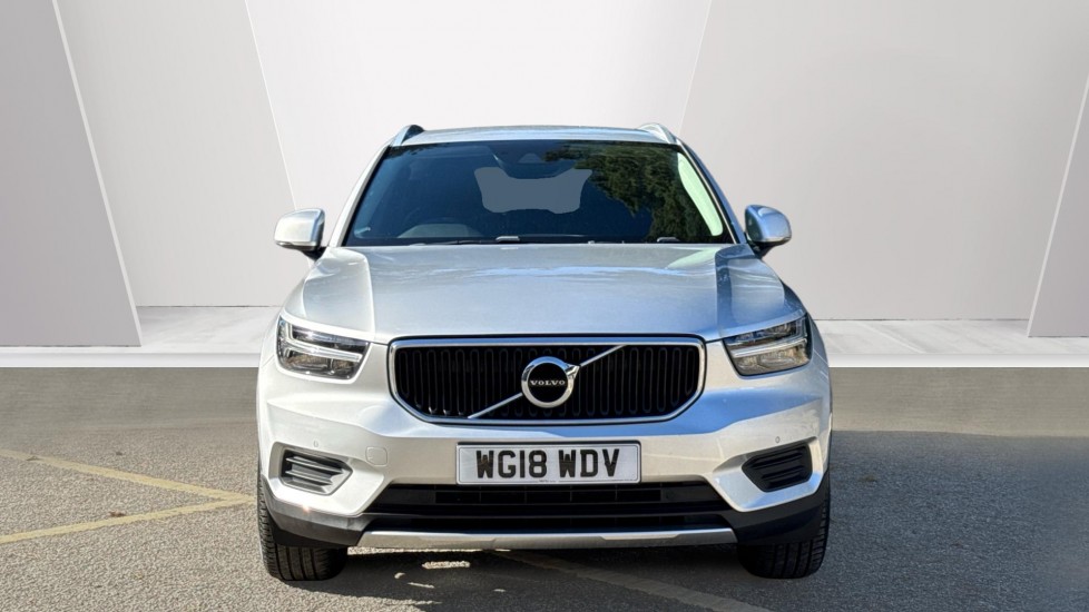 Volvo XC40 2.0 D3 Momentum 5dr Geartronic Diesel Estate - Image 8